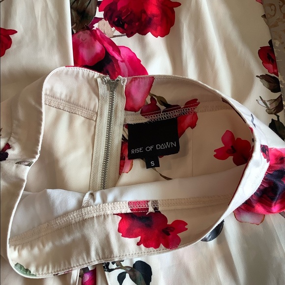 Gorgeous floral print flowy open leg pants - Picture 15 of 15